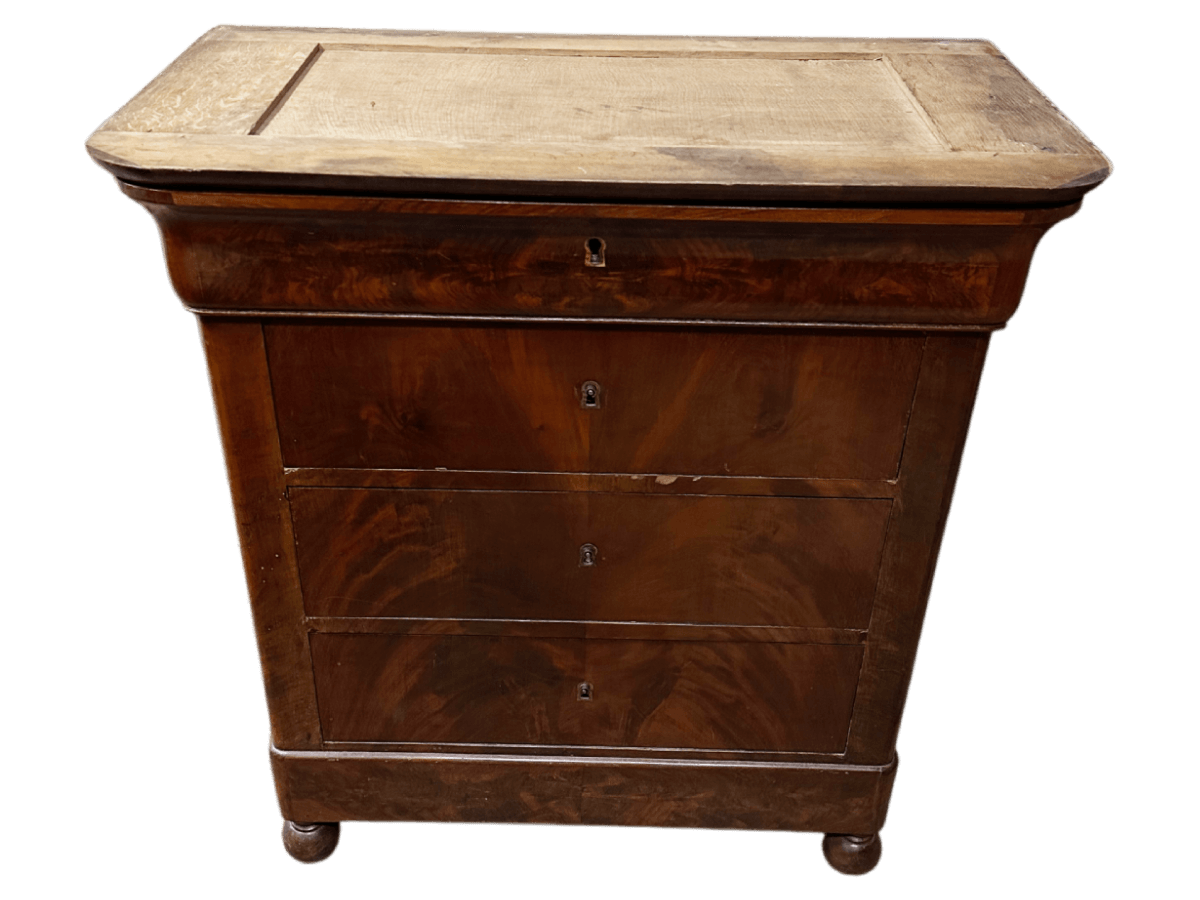 Avant restauration. Commode d'époque Charles X Avant restauration. Commode d'époque Charles X